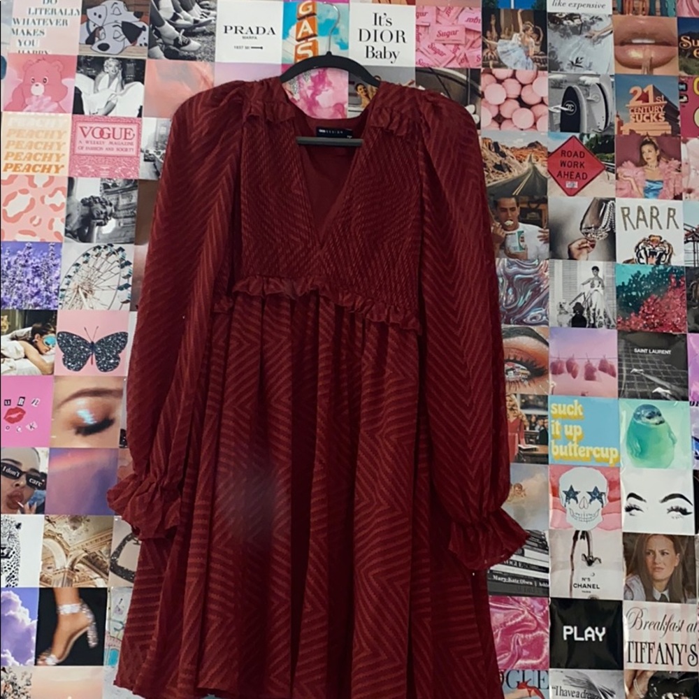 Res/Maroon flown dress!!
